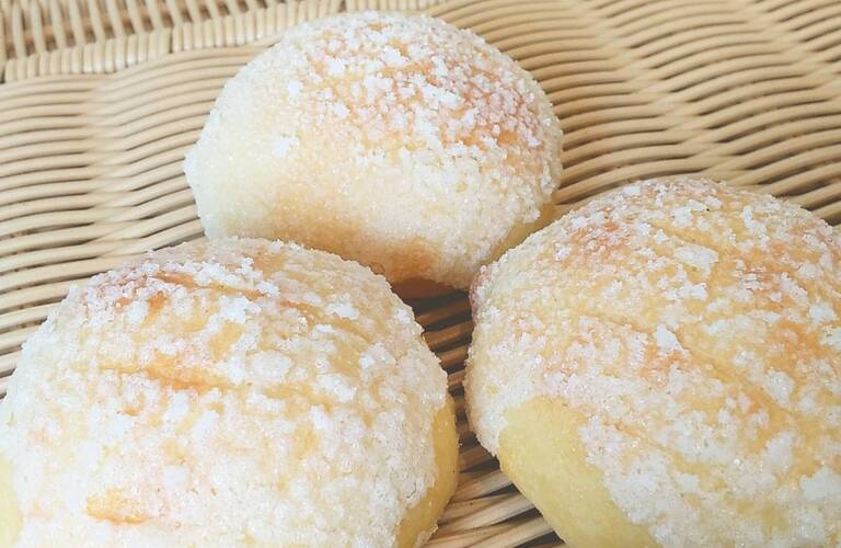 ざくざく食感のめろんぱん | 神奈川県真鶴のパン屋ならみちのぱん