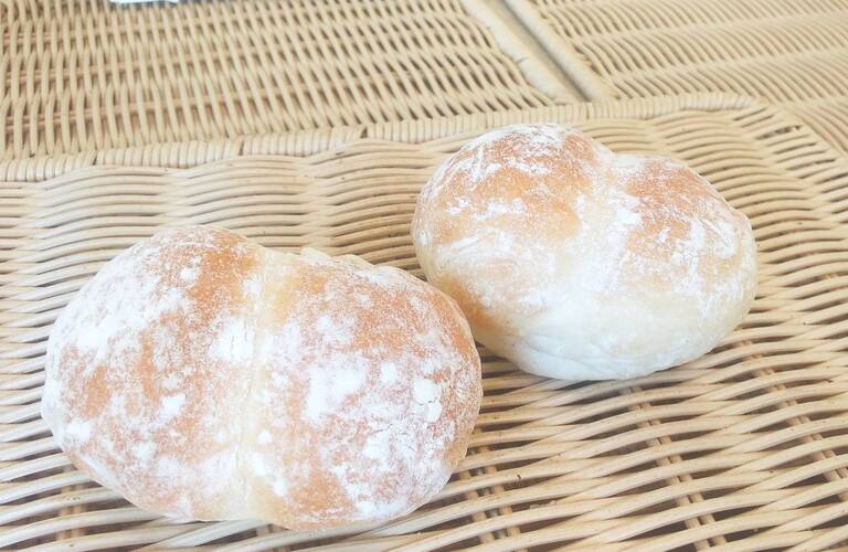 ふわふわ食感 | 神奈川県真鶴のパン屋ならみちのぱん